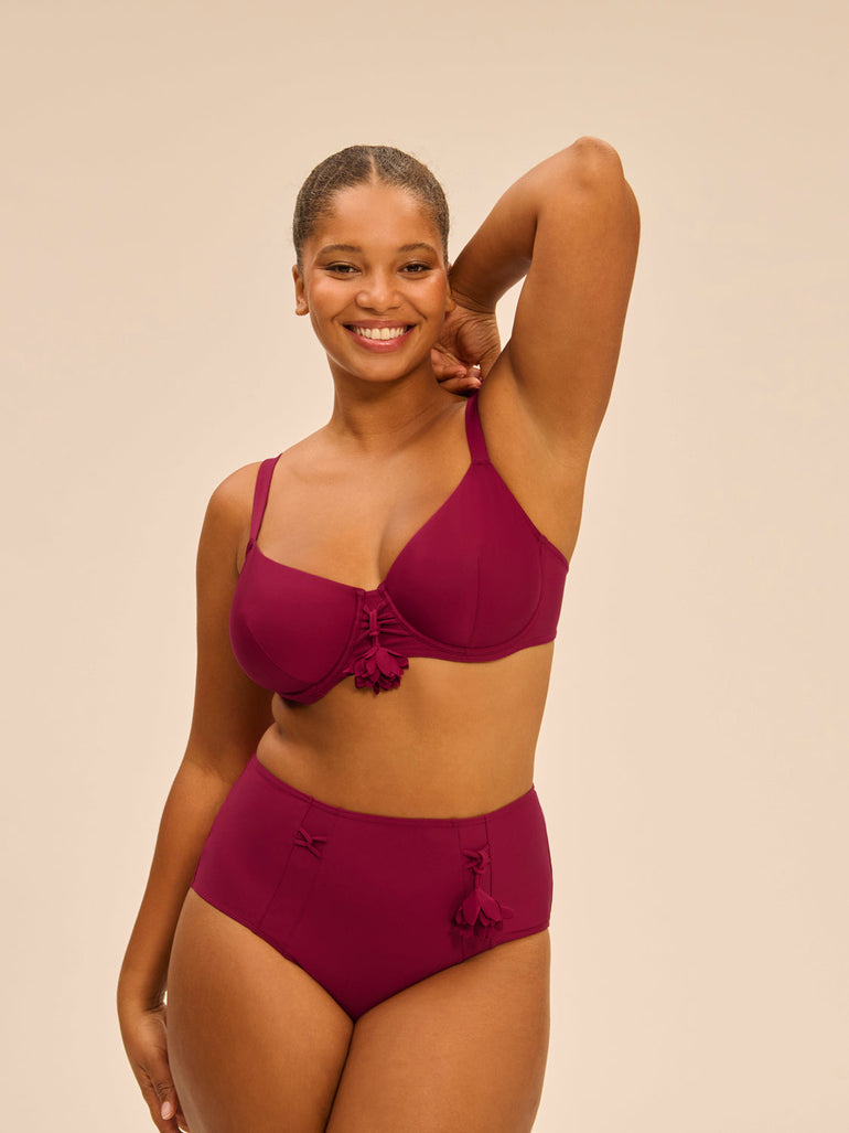 Bikini-Oberteil mit Bügeln. - Cranberry