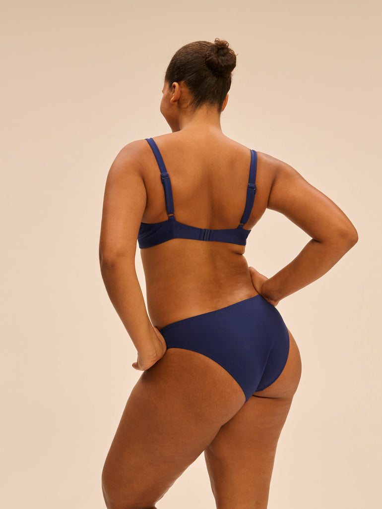 Bikini-Oberteil mit Bügeln. - Mitternacht