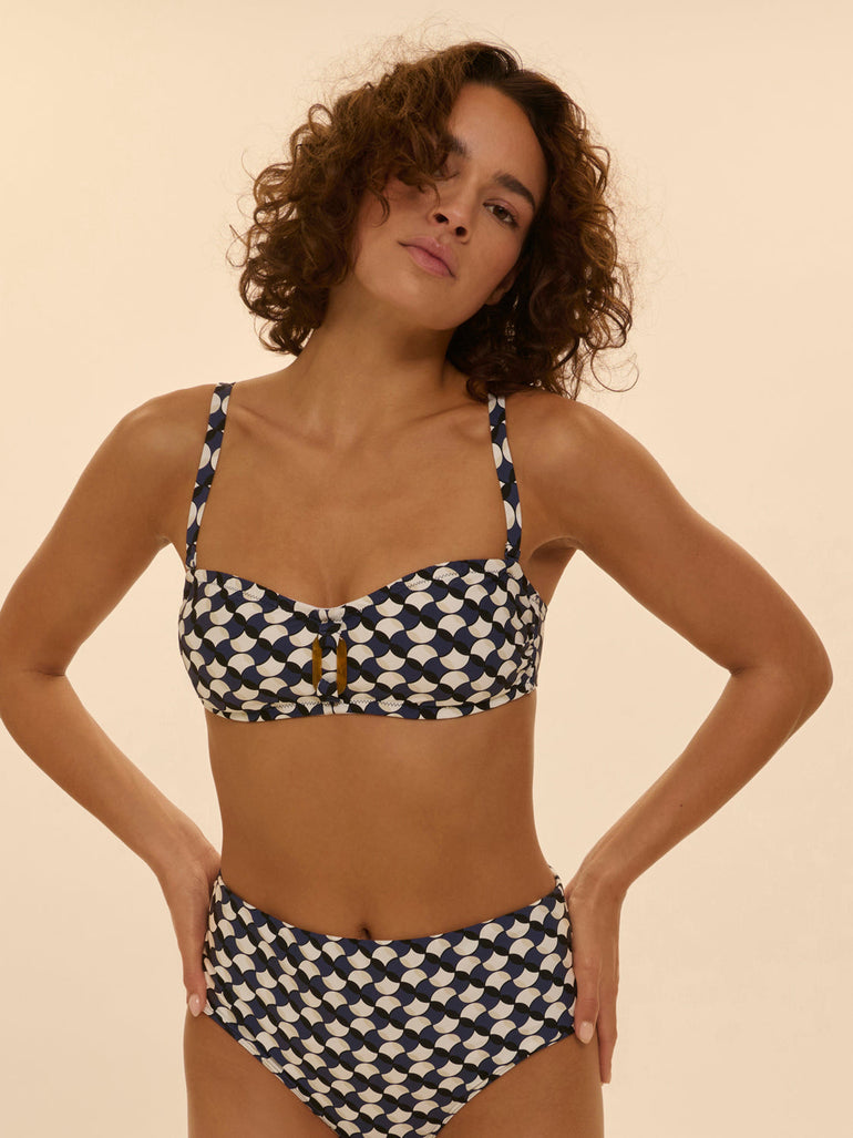 Bandeau-Bikini-Top mit Bügeln. - Segel-Print