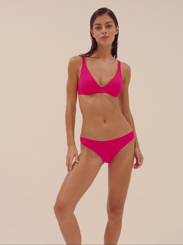 Bikini-Slip. - Lippenstift
